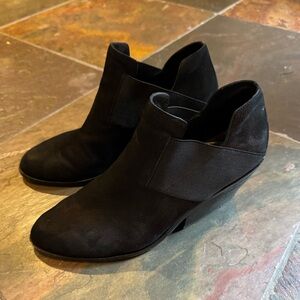 Eileen Fisher black suede Ankle Boots